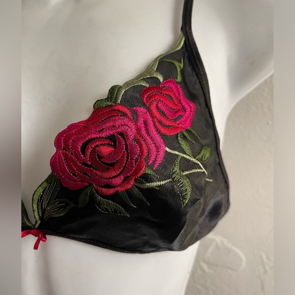Fantasies by Morgan Taylor floral bra - Picture 2 of 5